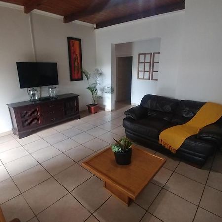 Four Seasons Self-Catering Guest House Graskop Ngoại thất bức ảnh